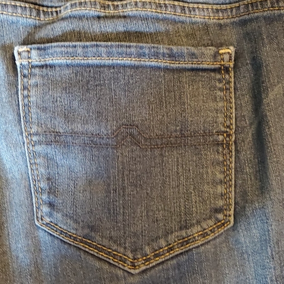 Jean - Picture 2 of 3